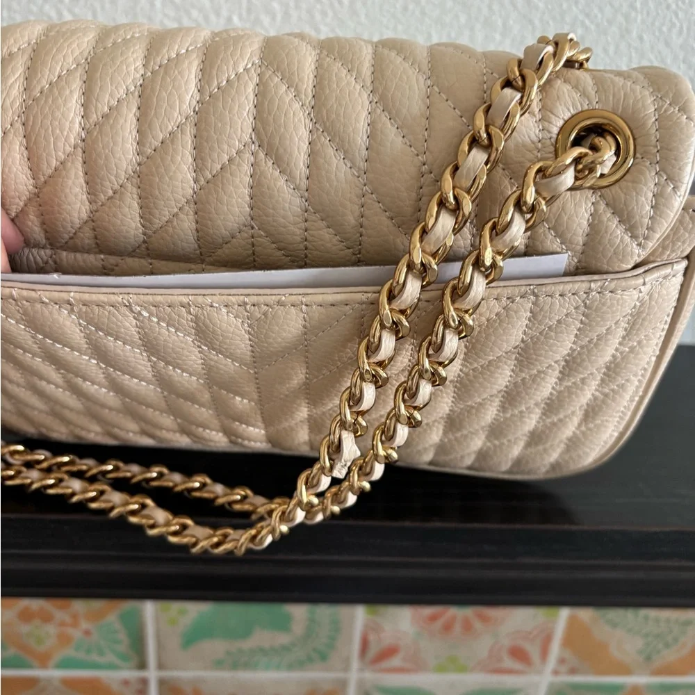 NWT Karl Lagerfeld Agyness Leather Shoulder/Crossbody bag in Cream - Picture 5 of 10